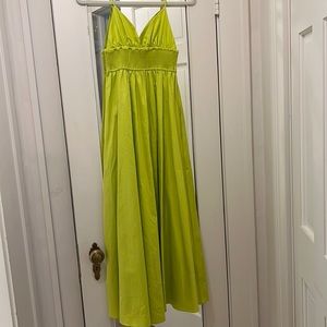 Lightly worn Zara MIDI dress.